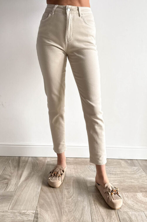 SPODNIE MOM FIT JEANS świetlisty beż