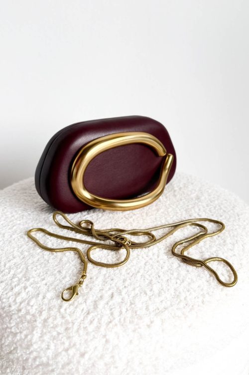 TOREBKA CLUTCH Z RZEŹBIARSKIM UCHWYTEM MAT czerwone wino